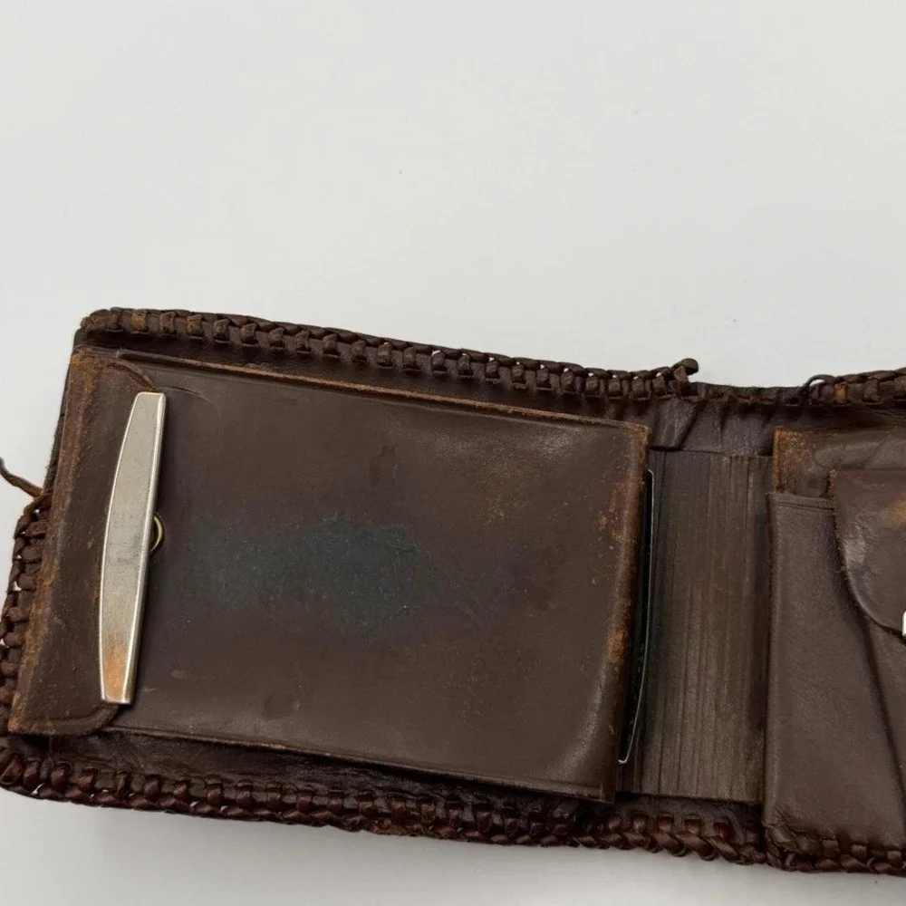 Cosmopolitan Vintage Hand Tooled Leather‎ Bifold Wallet Floral Western Brown
